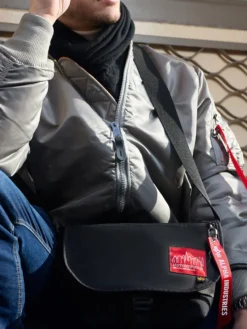 ALPHA X MANHATTAN PORTAGE NYLON MESSENGER BAG SM