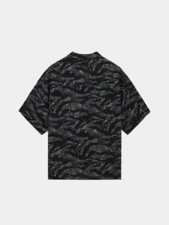 CAMO RELAXED CAMP SHORT SLEEVE SHIRT
