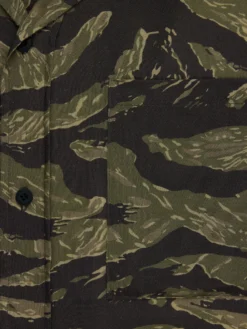 CAMO RELAXED CAMP SHORT SLEEVE SHIRT