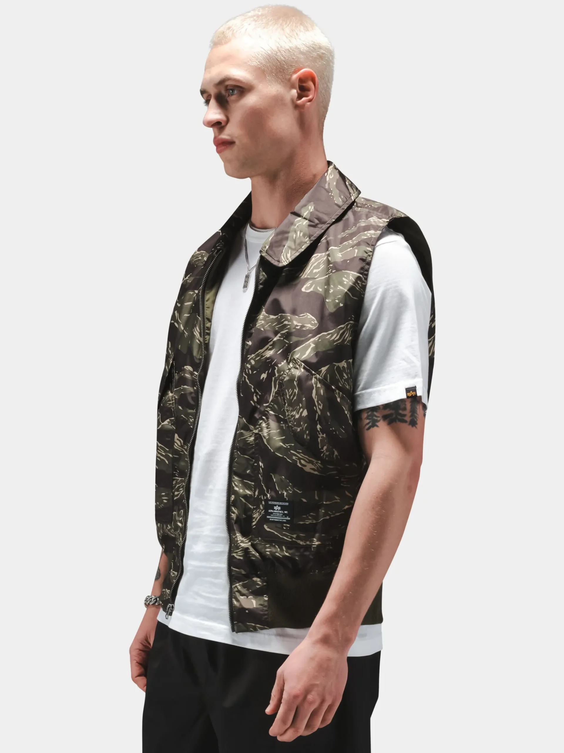 CWU 36/P RELAXED VEST