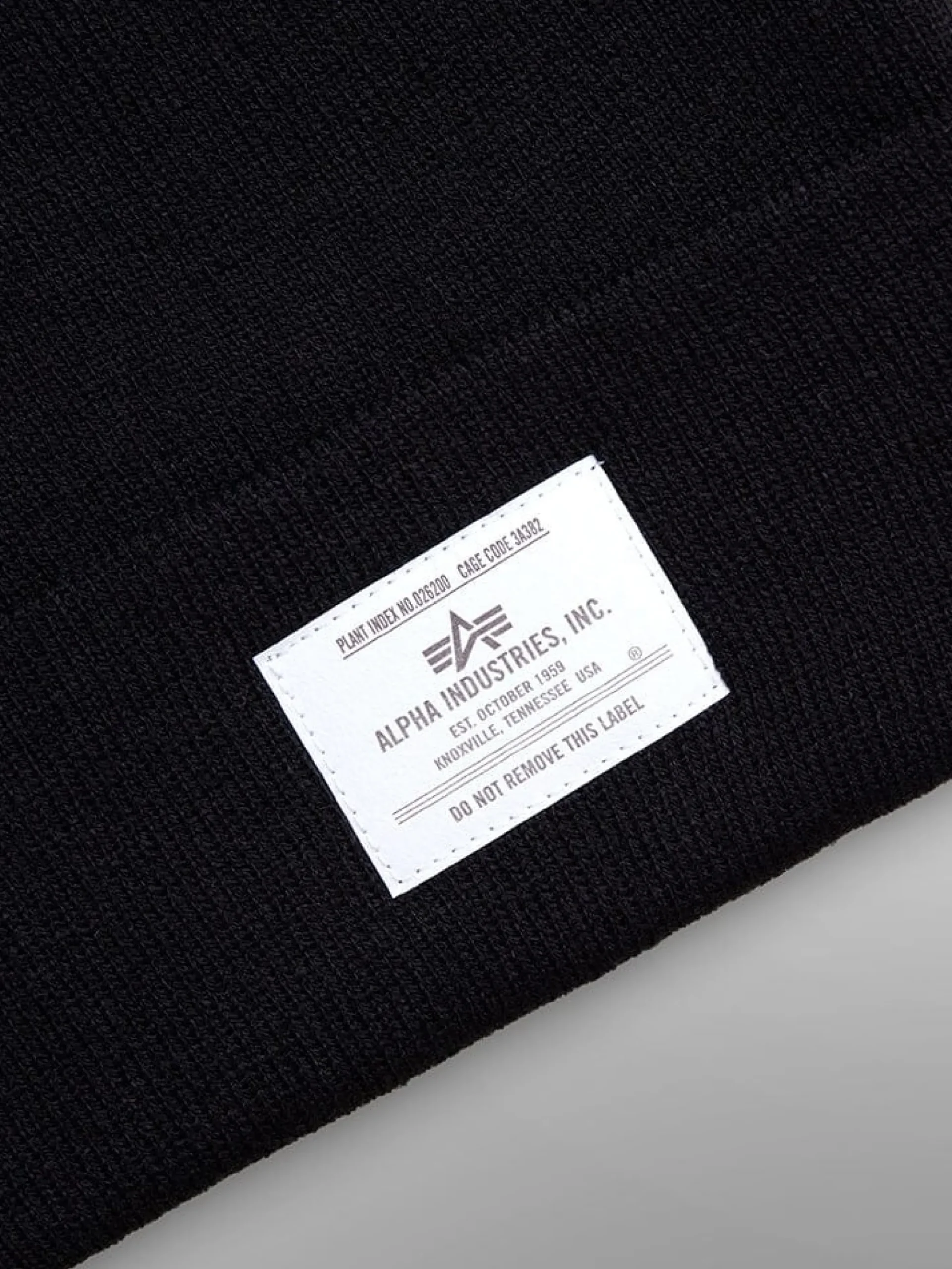 ESSENTIAL BEANIE