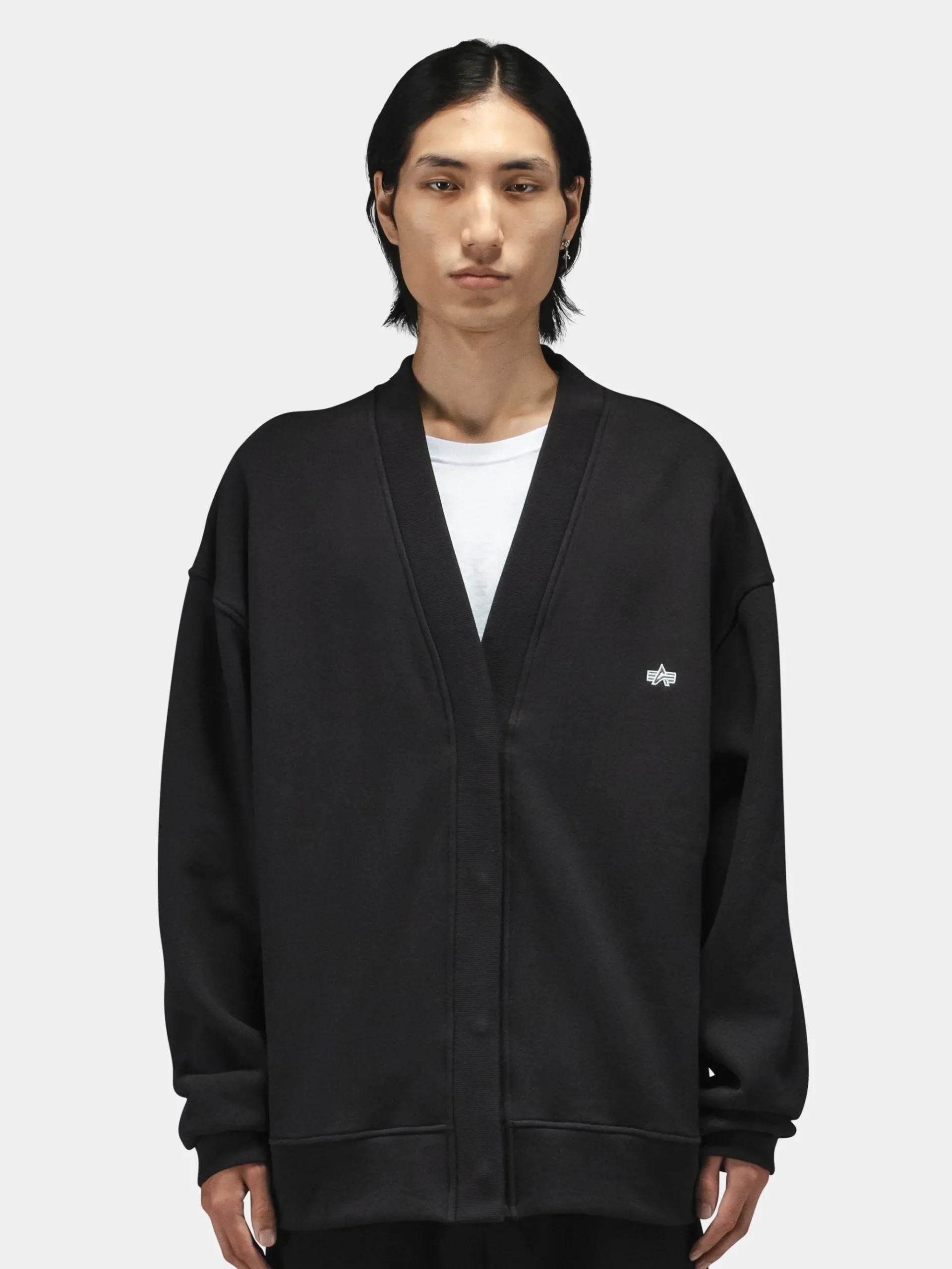ESSENTIAL CARDIGAN