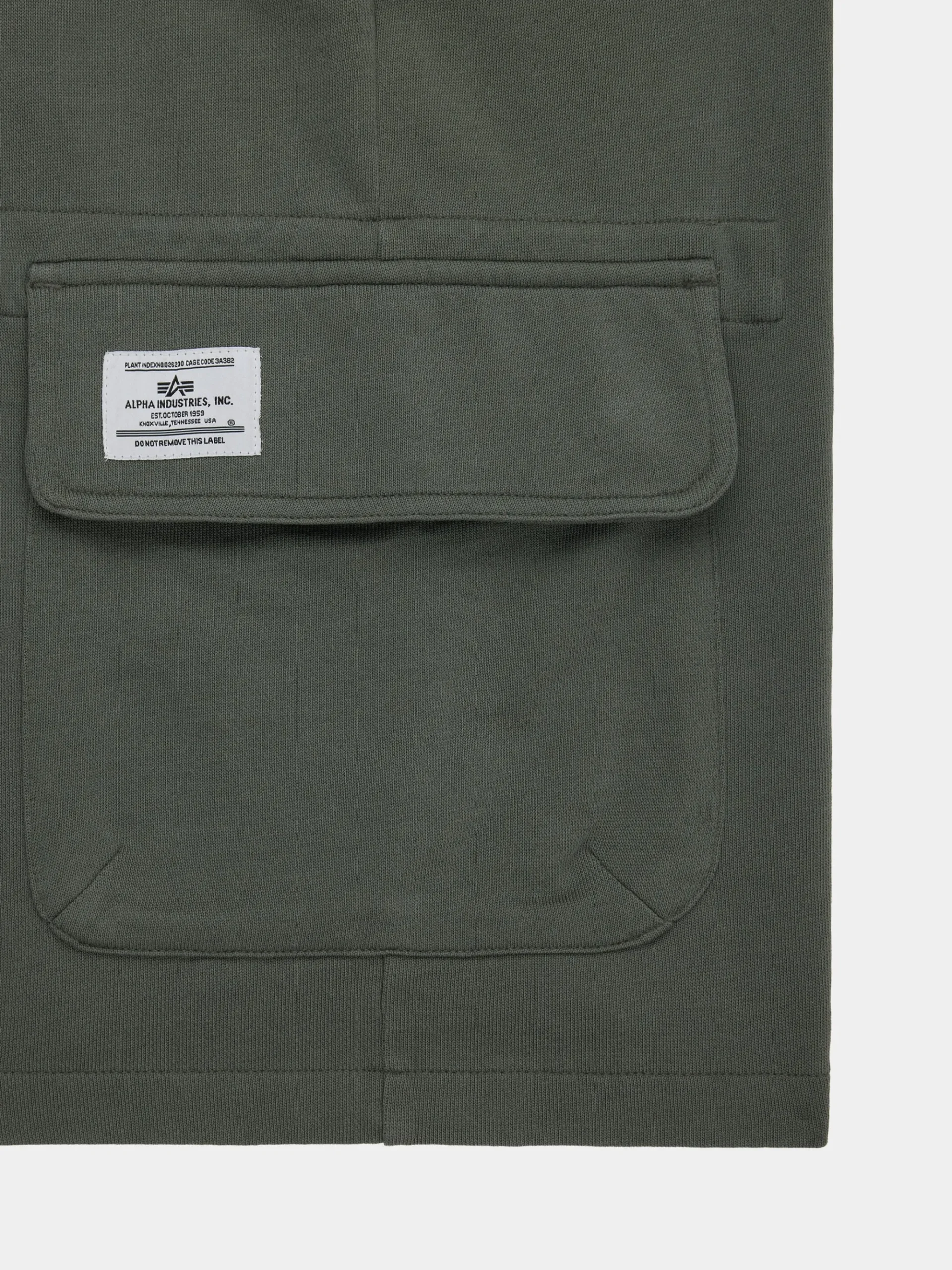 ESSENTIAL CARGO FRENCH TERRY SHORT