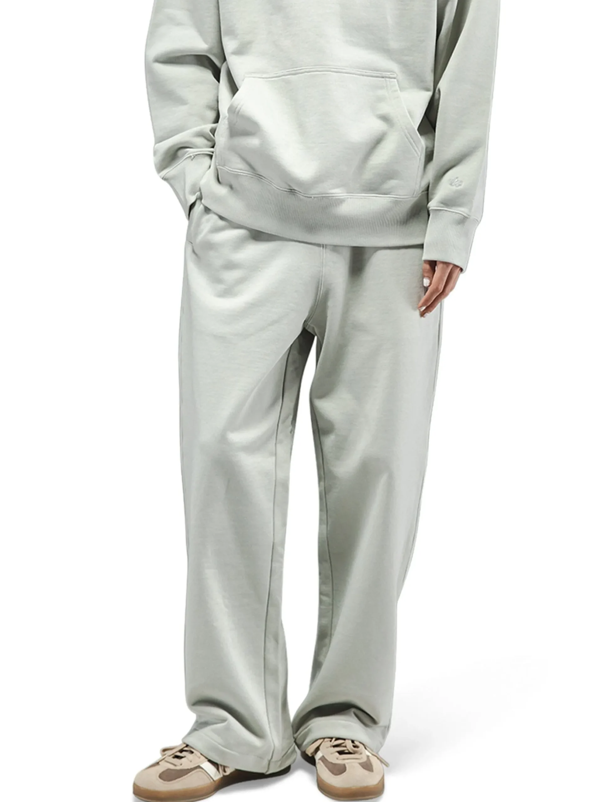 ESSENTIAL FRENCH TERRY SWEATPANT