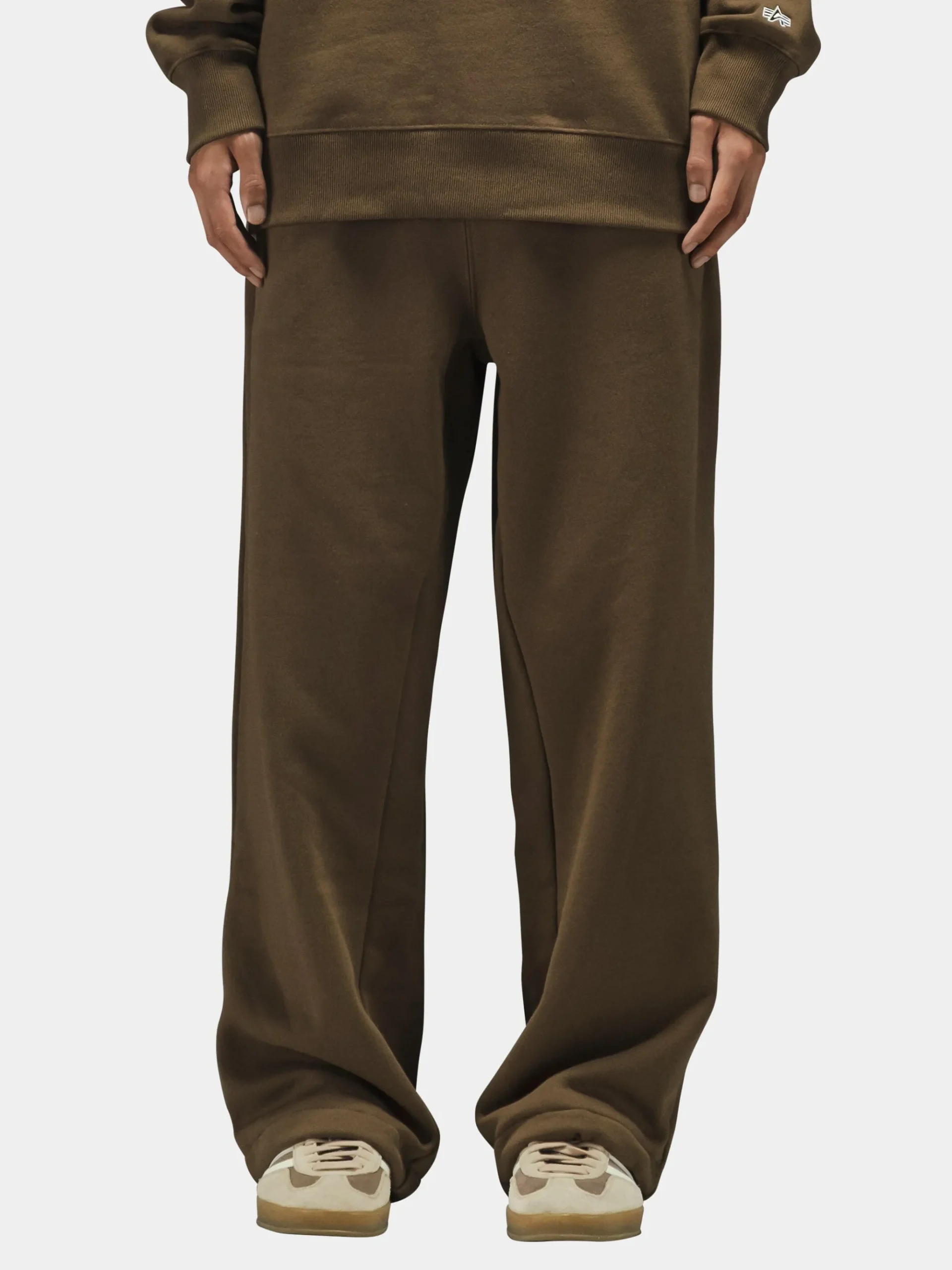 ESSENTIAL SWEATPANTS (SEASONAL)
