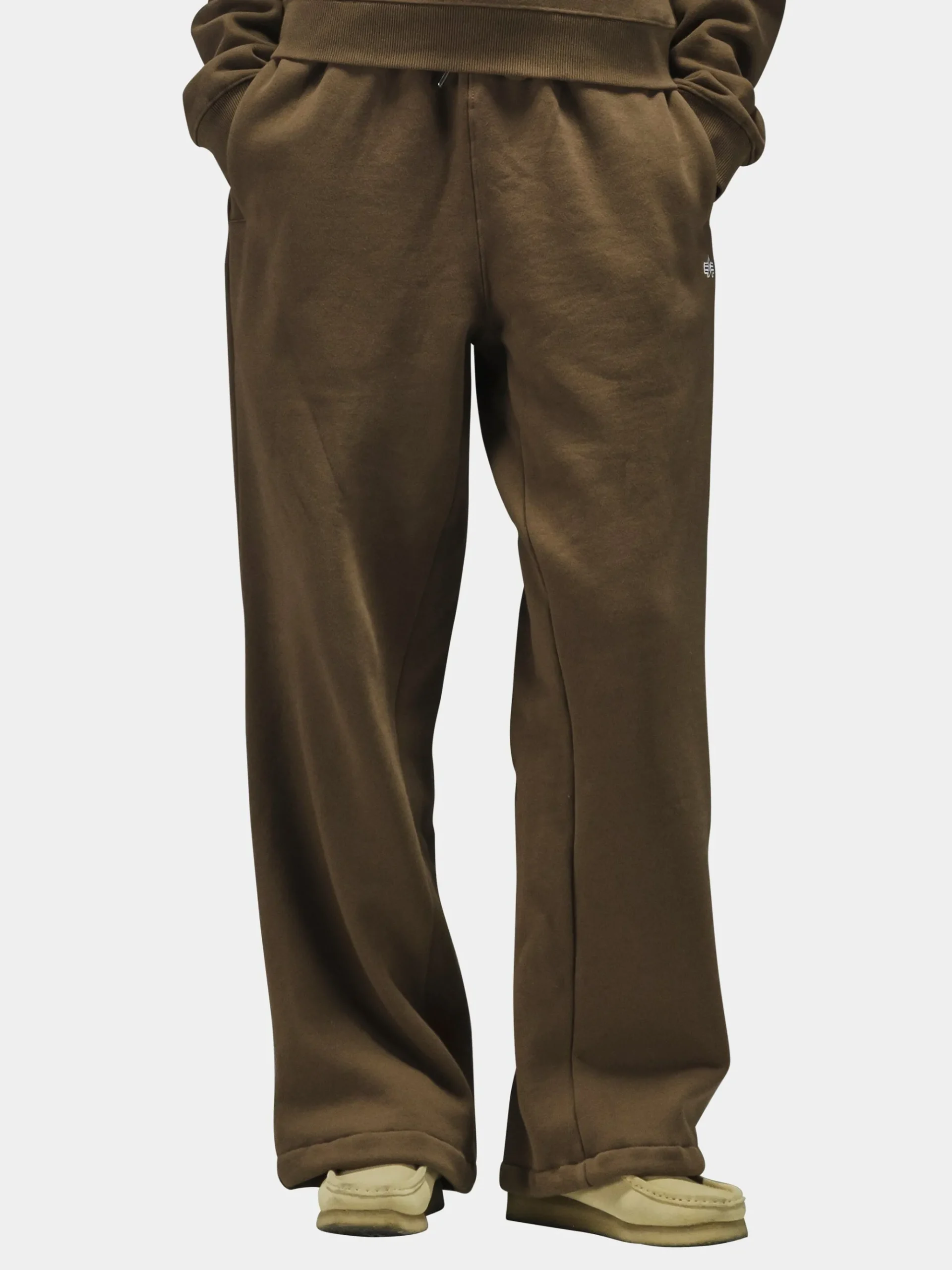 ESSENTIAL SWEATPANTS (SEASONAL)