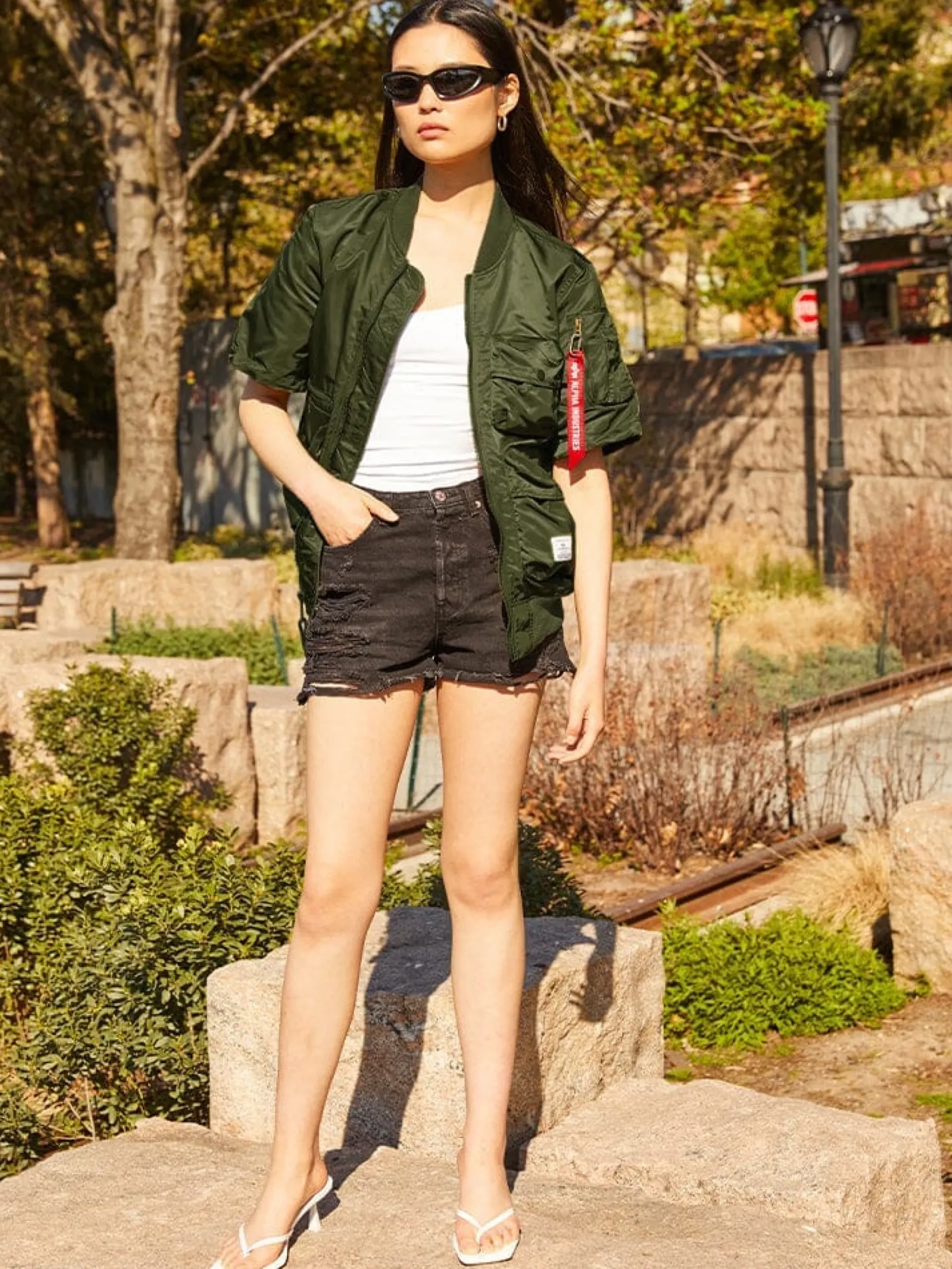 L-2B SHORT SLEEVE BOMBER JACKET