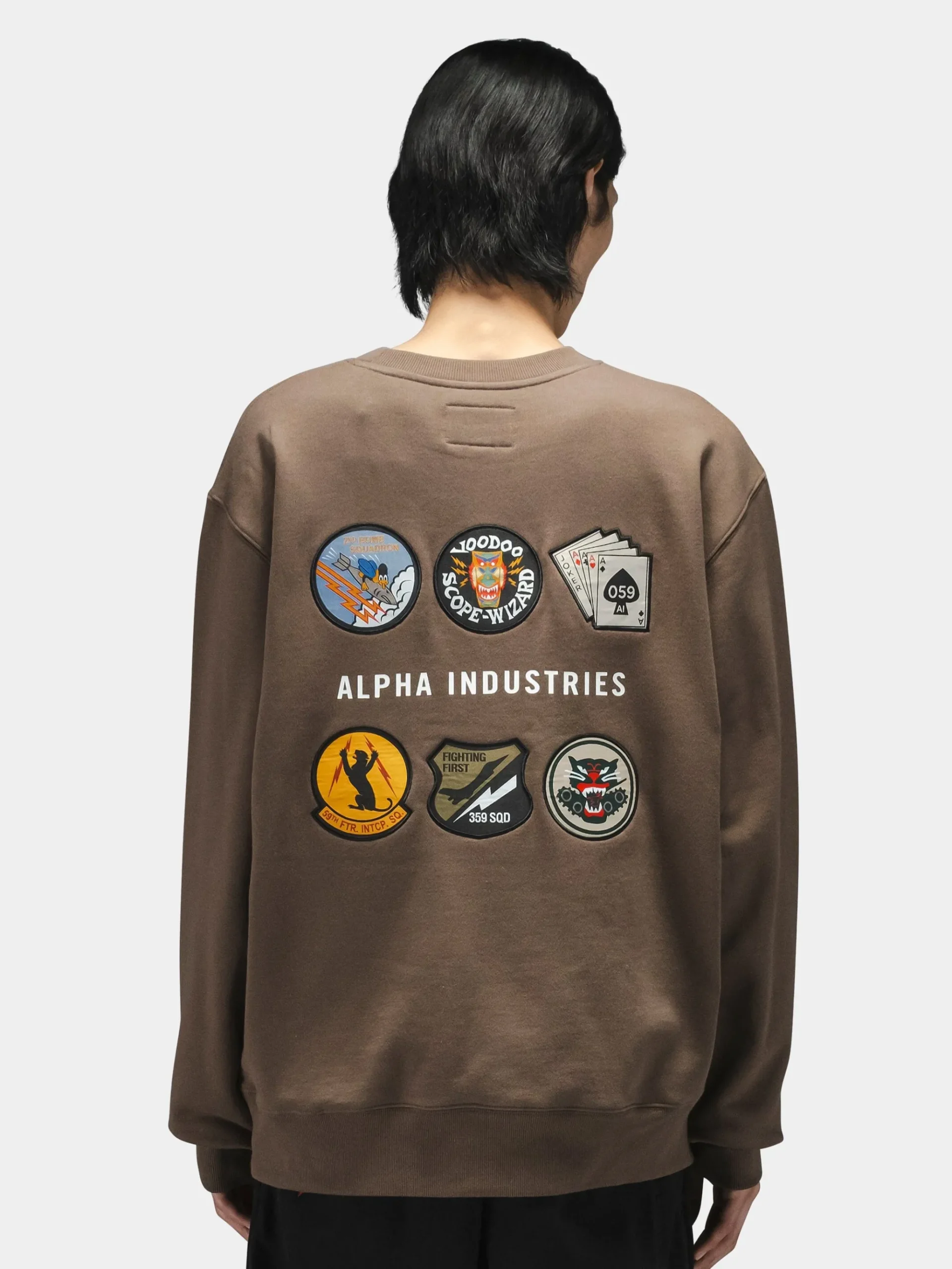 PATCHED CREWNECK