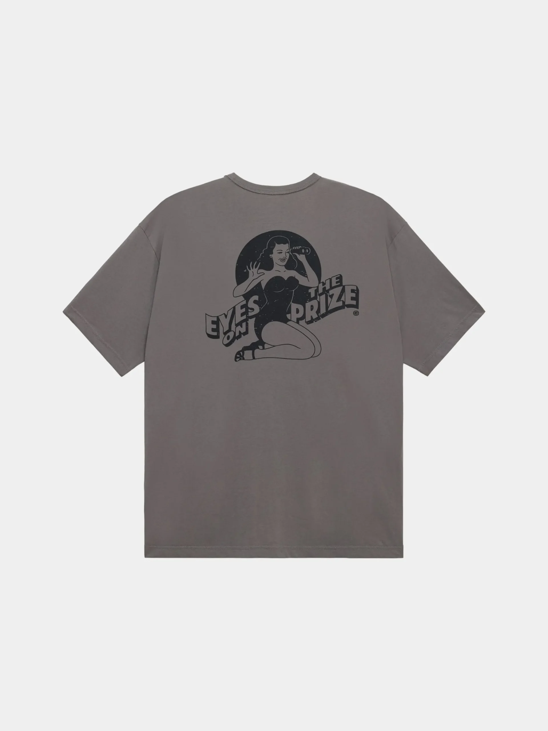 RELAXED EYES ON THE PRIZE TEE