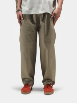 RELAXED LIGHTWEIGHT PANT