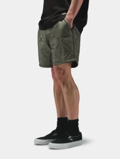 RELAXED QUILTED SHORT