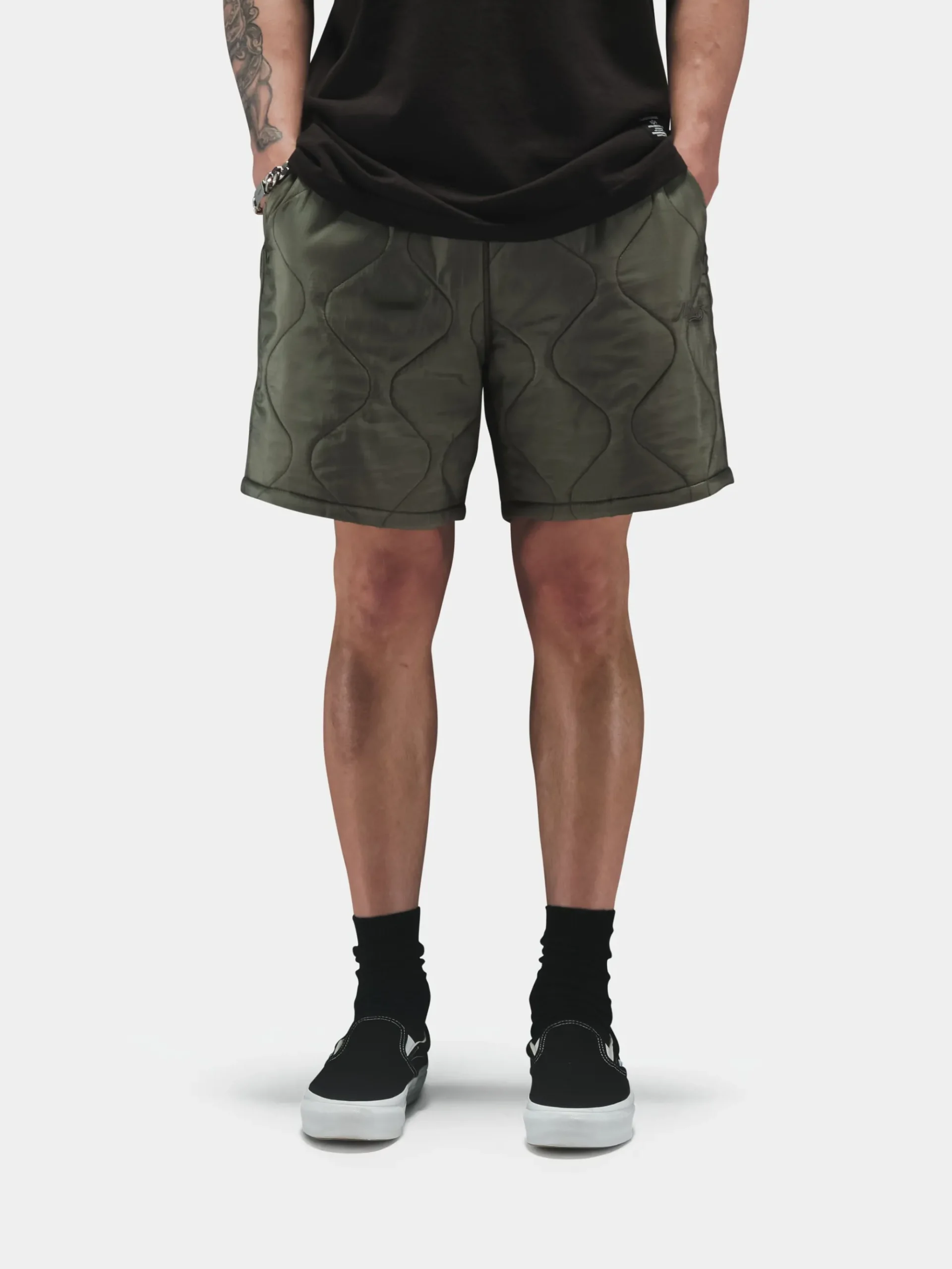RELAXED QUILTED SHORT