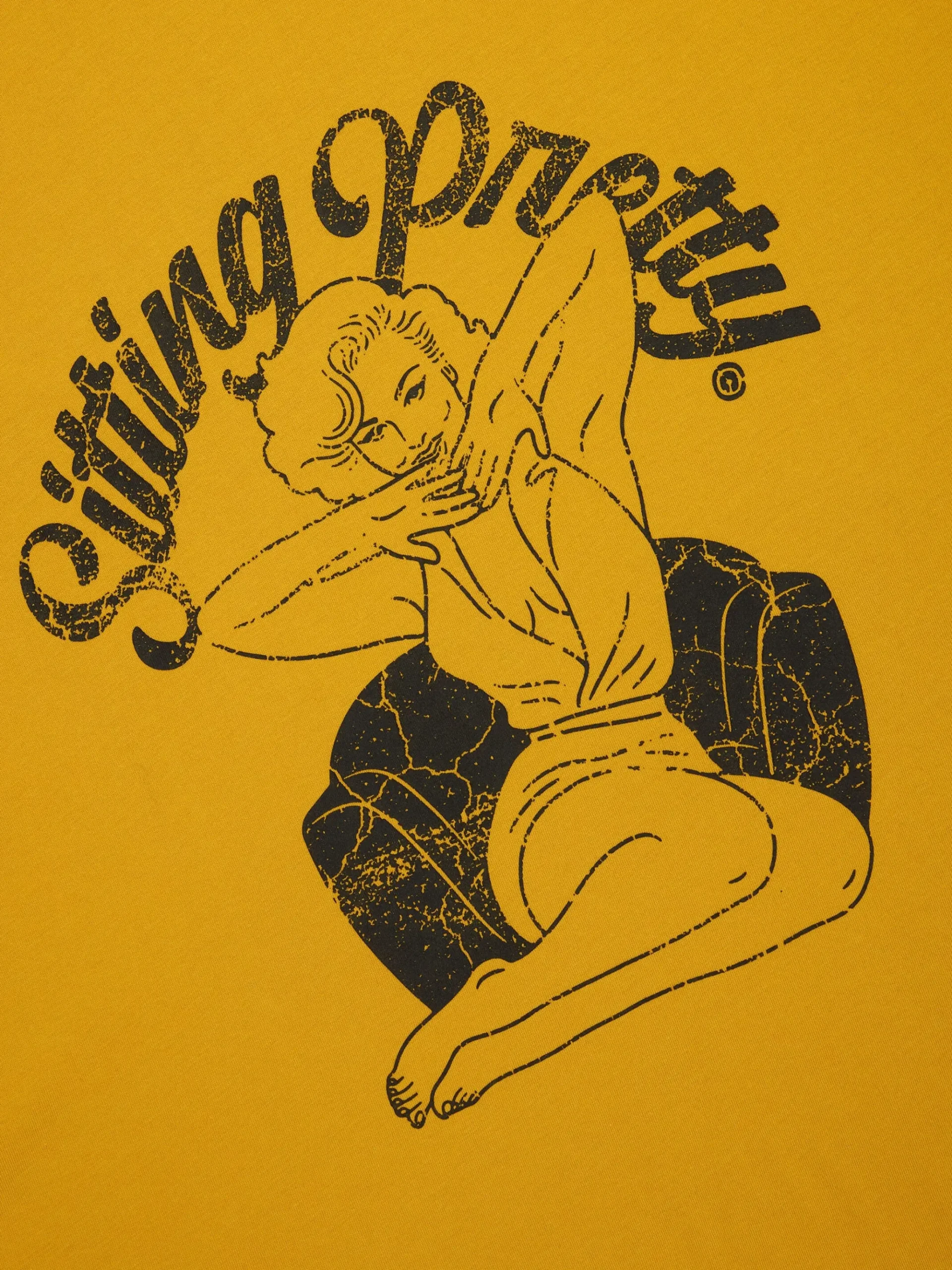 RELAXED SITTING PRETTY TEE