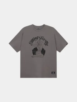 RELAXED SITTING PRETTY TEE