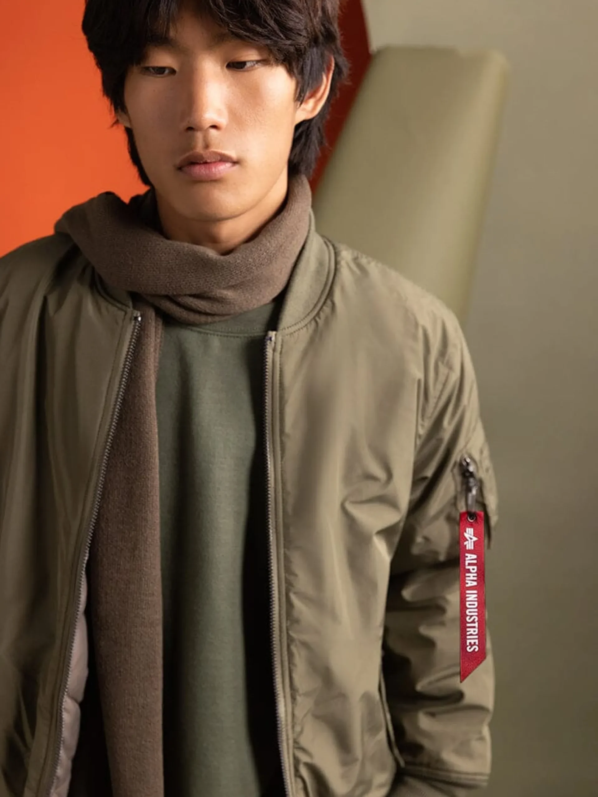 REVERSIBLE ONION QUILTED MA-1 BOMBER JACKET