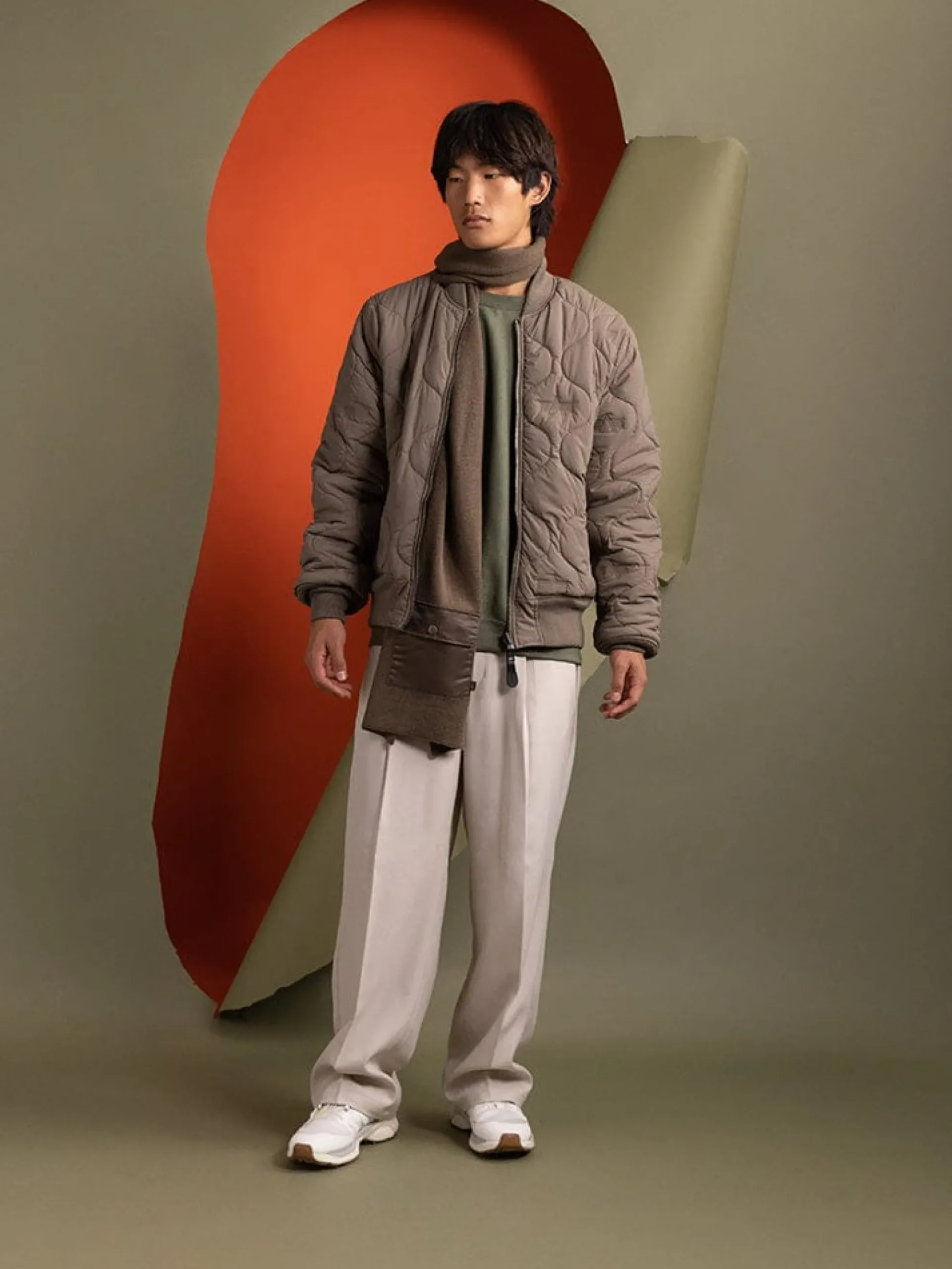 REVERSIBLE ONION QUILTED MA-1 BOMBER JACKET