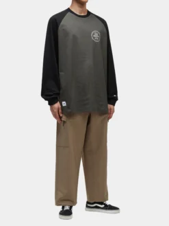 UNFRM LONG-SLEEVED RAGLAN T-SHIRT