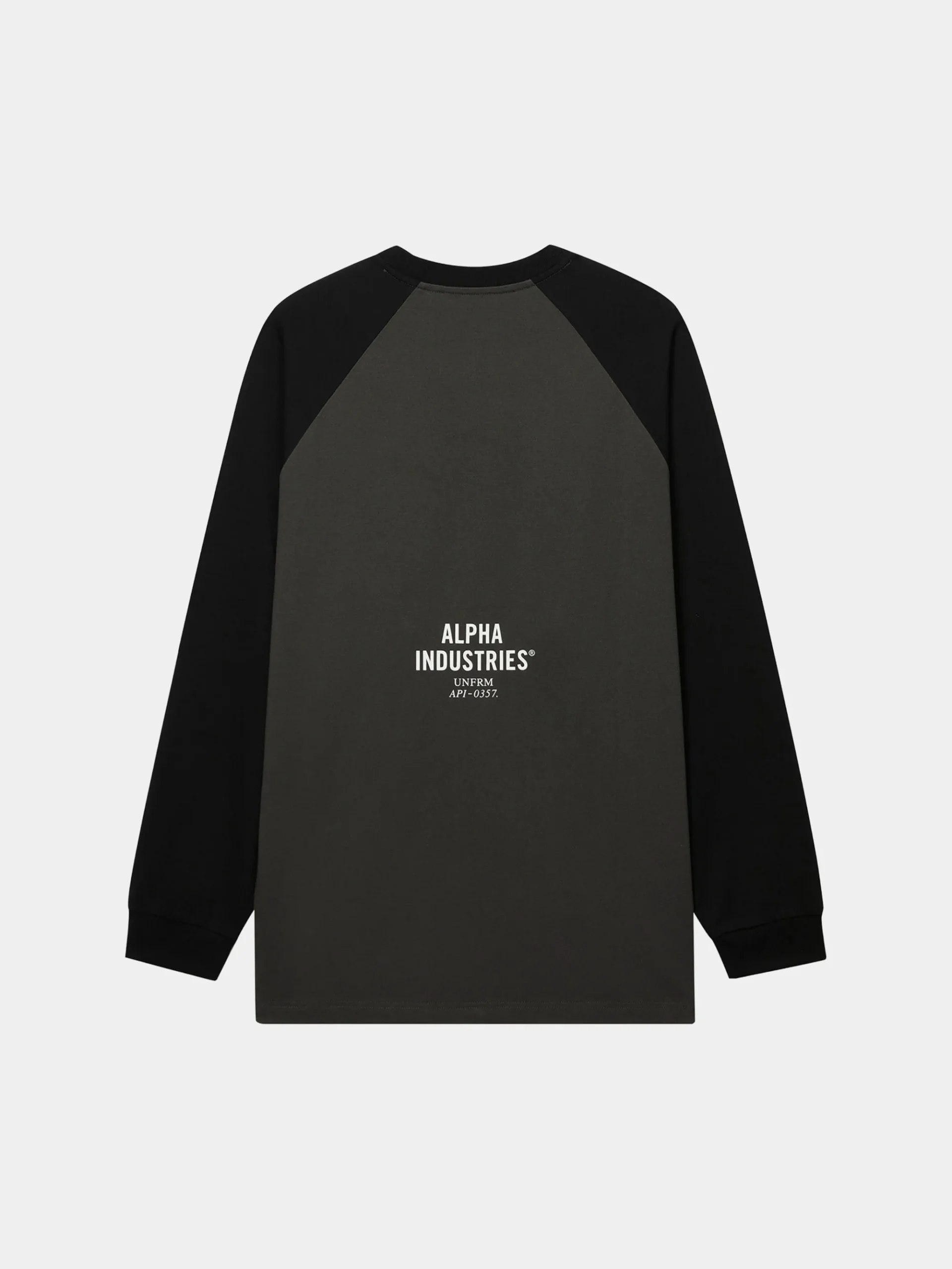 UNFRM LONG-SLEEVED RAGLAN T-SHIRT