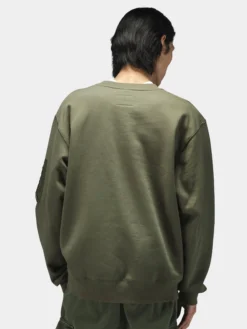 UTILITY POCKET CREWNECK