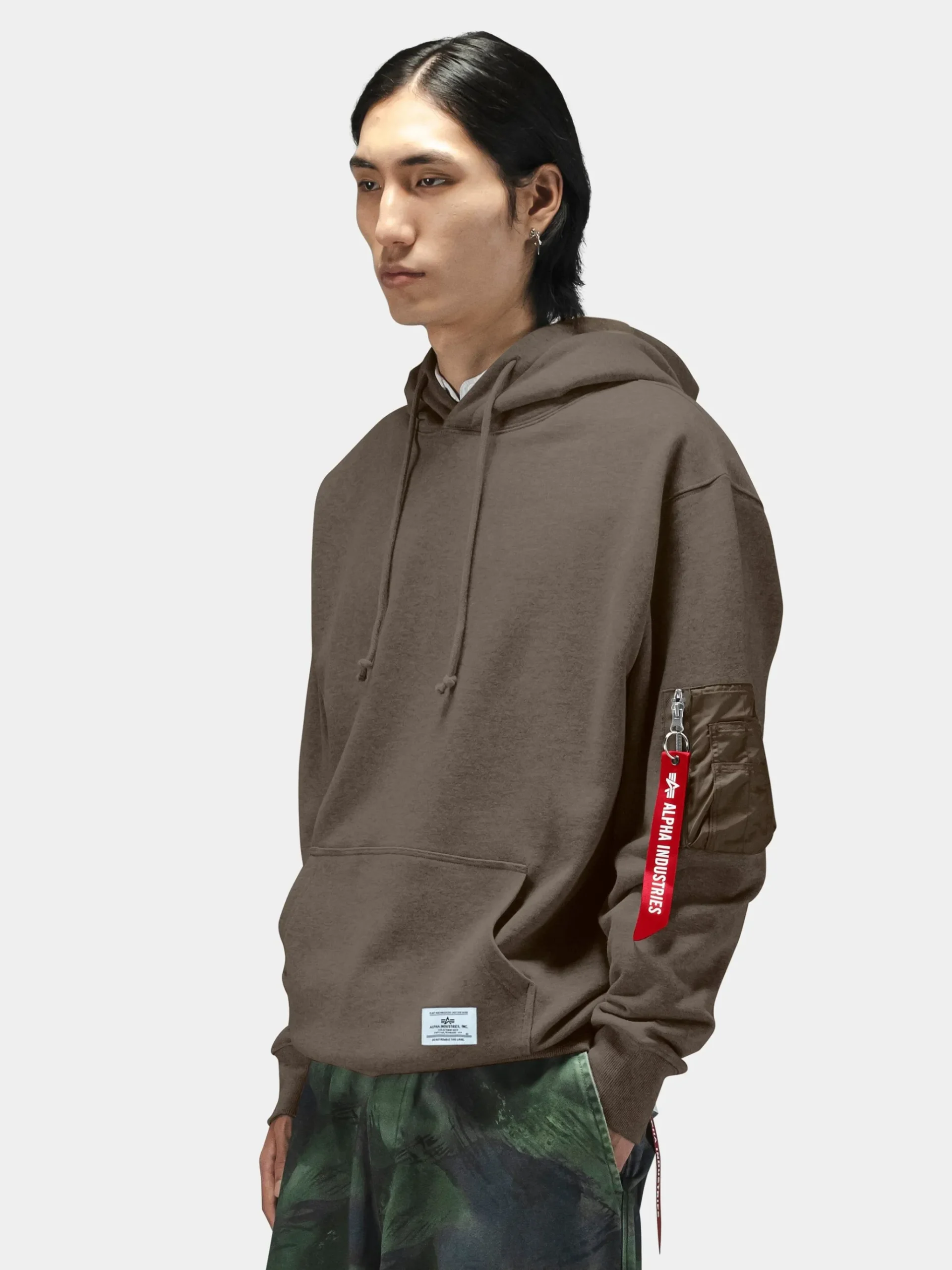 UTILITY POCKET HOODIE
