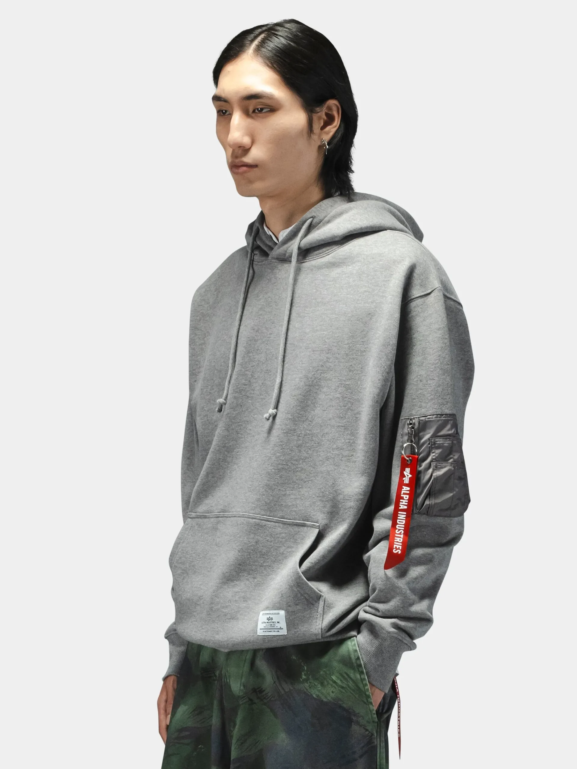 UTILITY POCKET HOODIE