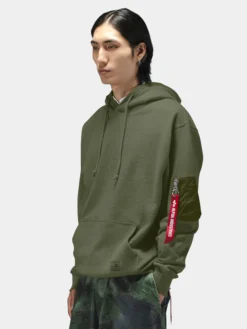 UTILITY POCKET HOODIE
